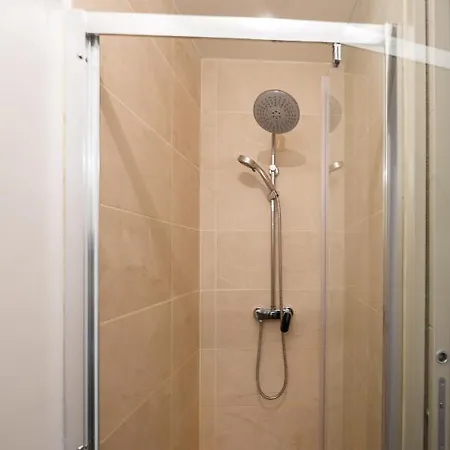 Type 2 Lamartine Centre A 10mn Des Halles * Tours